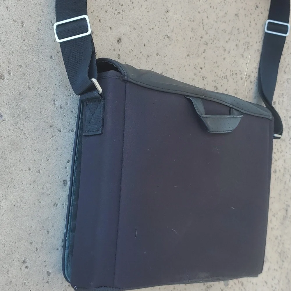 Bose Travel Bag for SoundDock Portable.